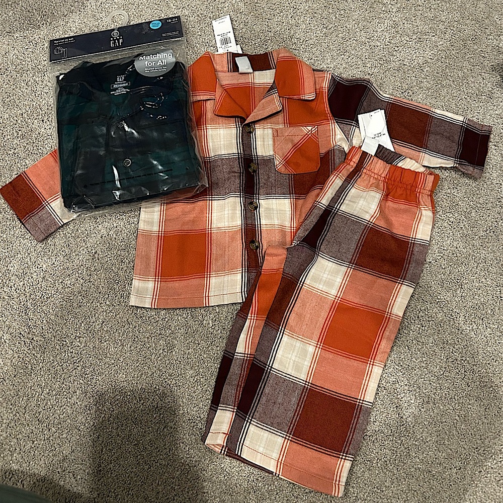 Brand New! 2 sets of baby toddler flannels 2 pjs